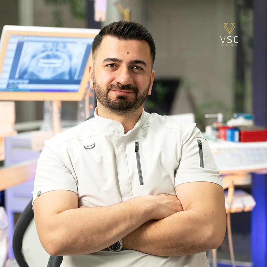Mustafa Furkan Erilli, VSC Dental Clinic diş hekimi
