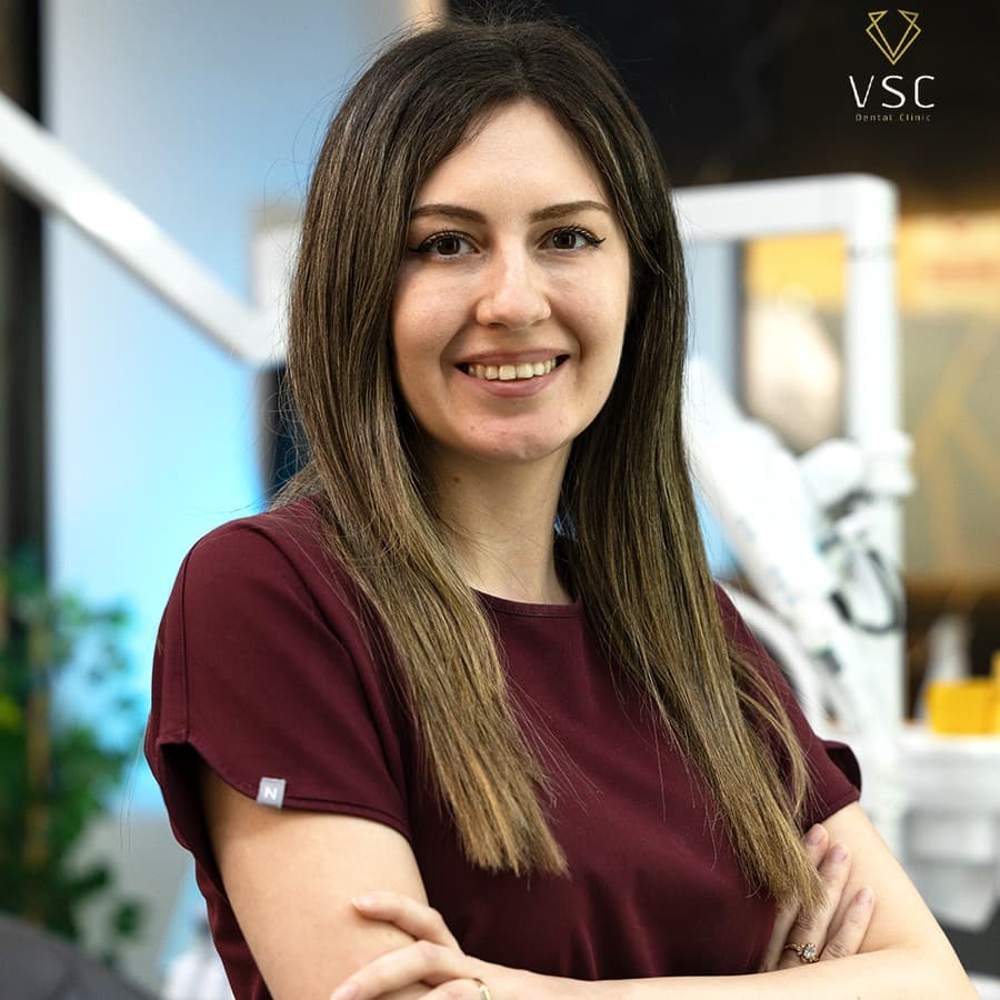 Sinem Polat, VSC Dental Clinic diş hekimi
